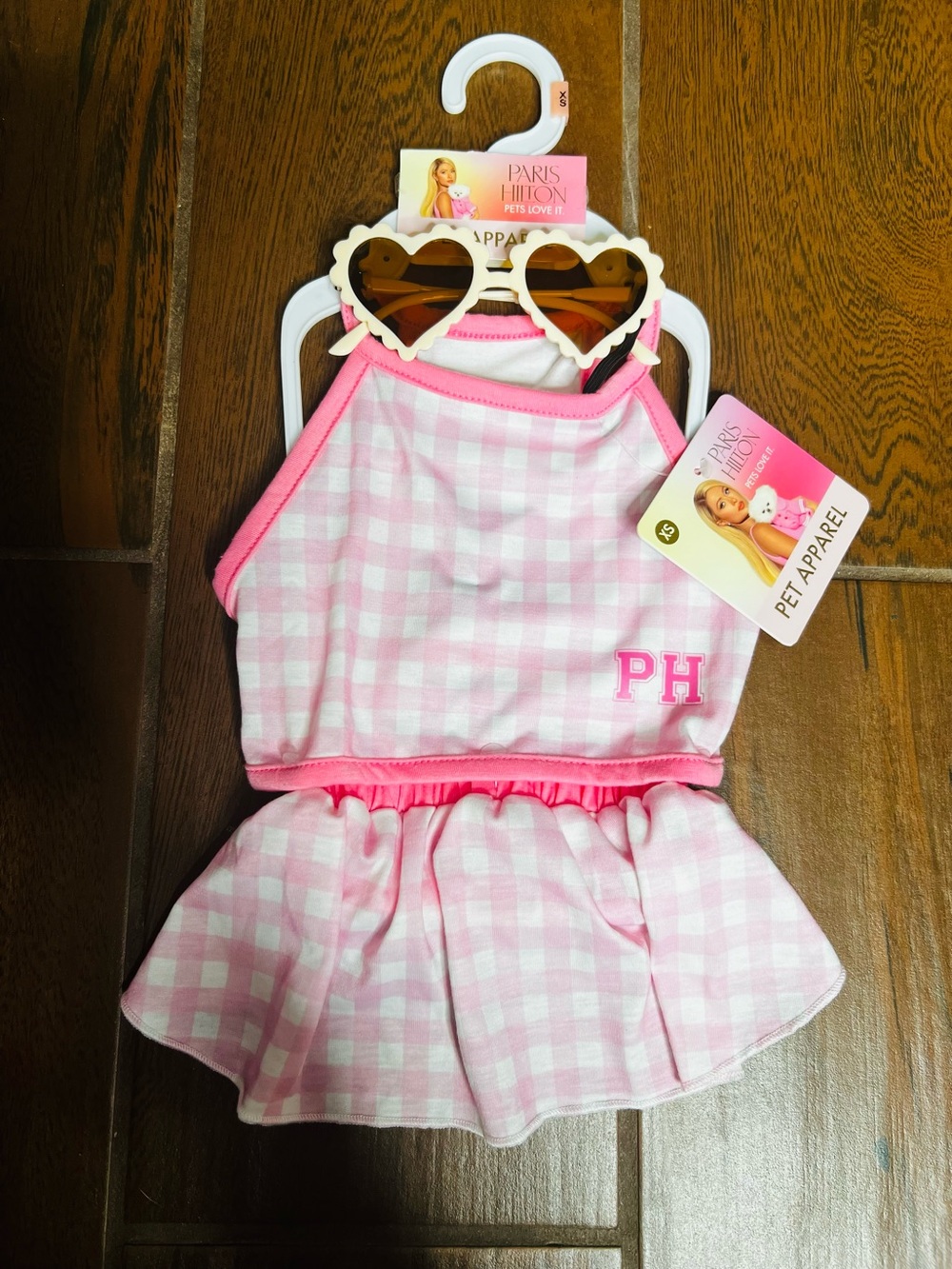 Paris Hilton Pet Apparel Dog Clothes Pink Gingham Set with Sunglasses XS